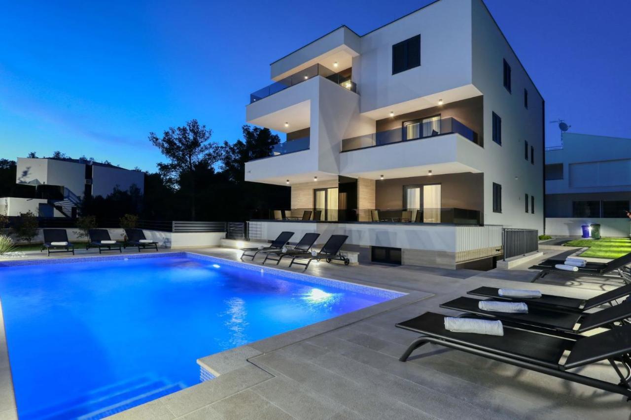 Villa Ankora 1 With Heated Pool บีโอกราดนาโมรู ภายนอก รูปภาพ