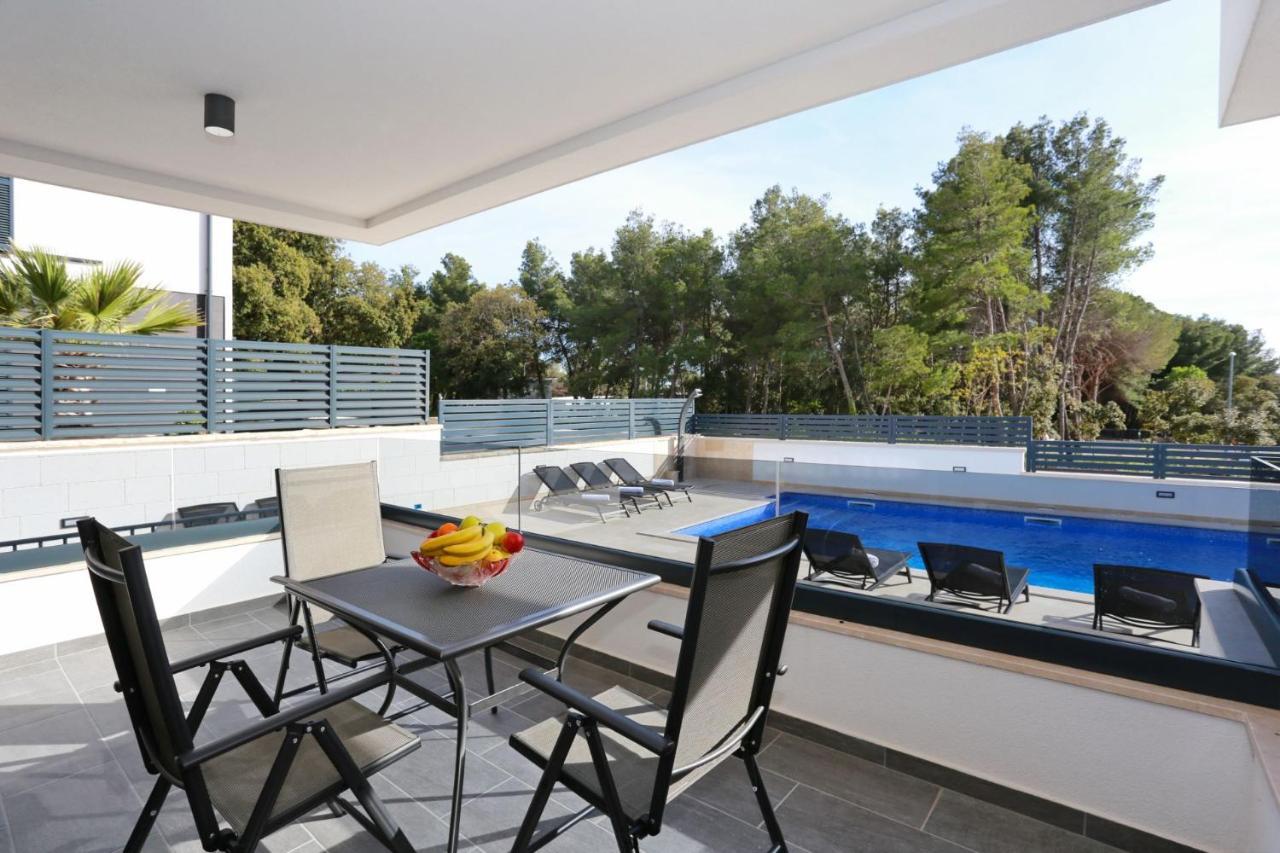 Villa Ankora 1 With Heated Pool บีโอกราดนาโมรู ภายนอก รูปภาพ